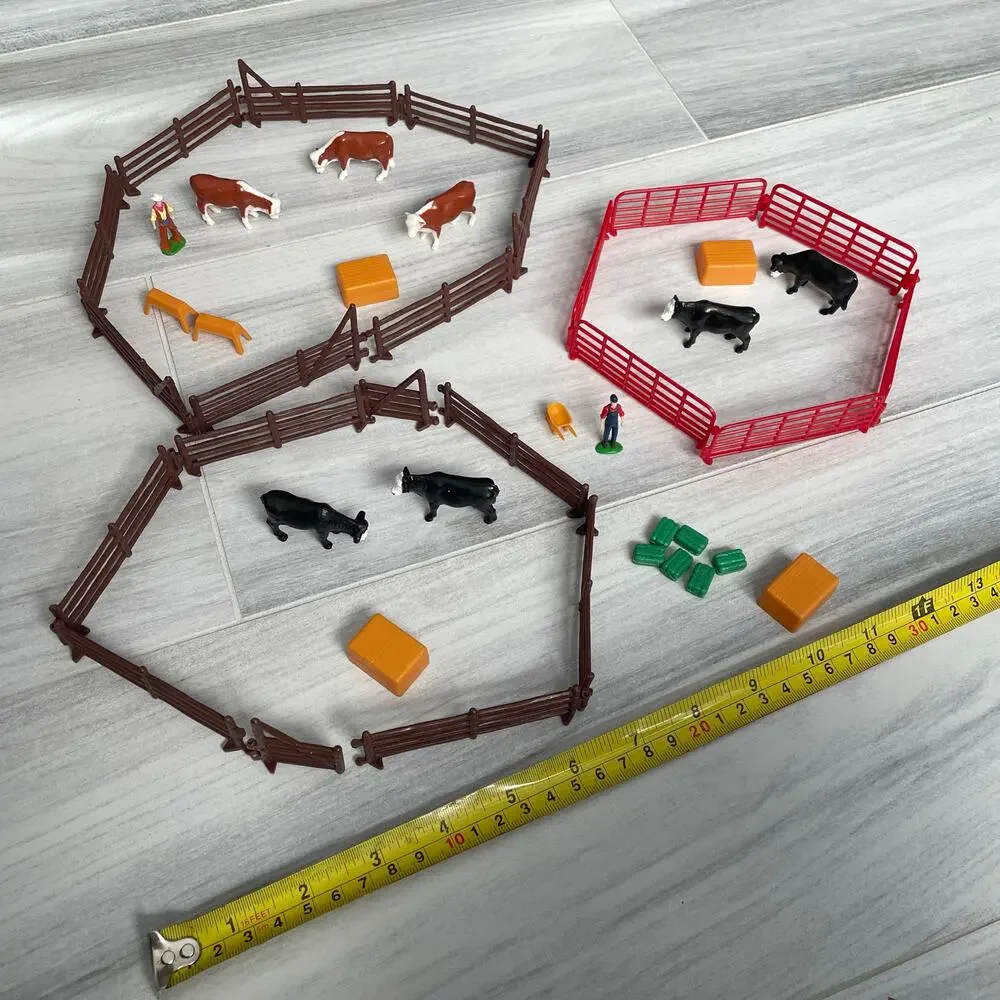 ERTL Farm Country Plastic Toy Set Ranch Play Farmer Cow Fence Cowboy Hay Cattle